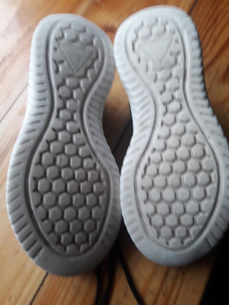 Buty sportowe Sprandi.rozm.36.Gratis koszulka .