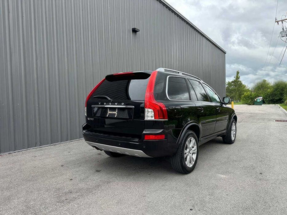 Volvo XC90      2013