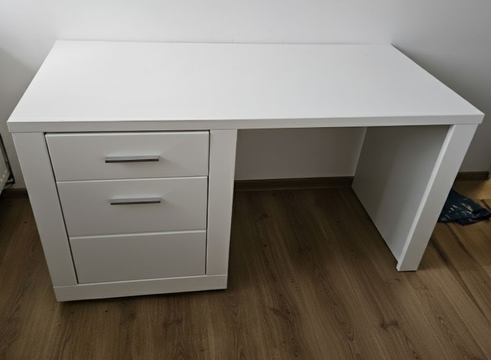 Sprzedam Biurko Białe