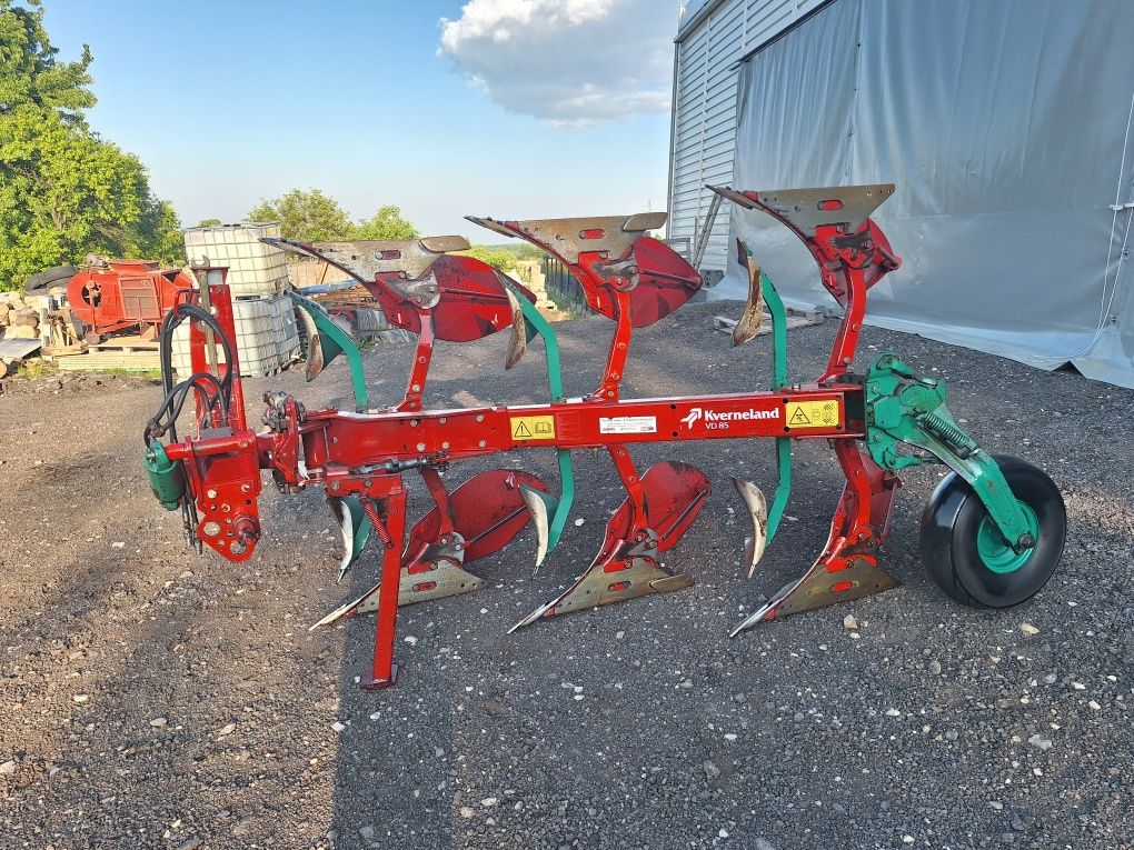 Pług 3 skibowy obrotowy Kverneland VD85 3x45 stan bdb przepluzki