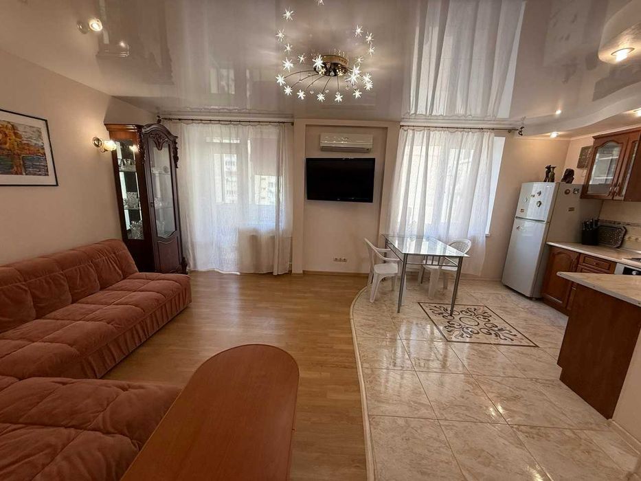 Аренда квартиры- студии с новым ремонтом на Таирова