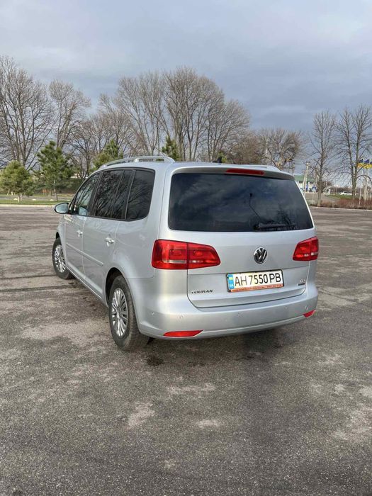 Продам Volkswagen Touran 2013