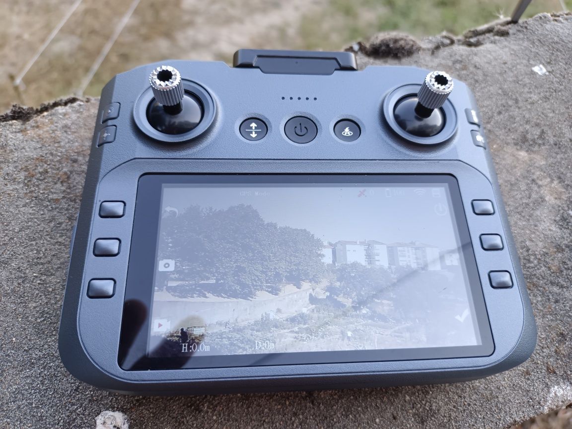 Drone ,com visor no comando