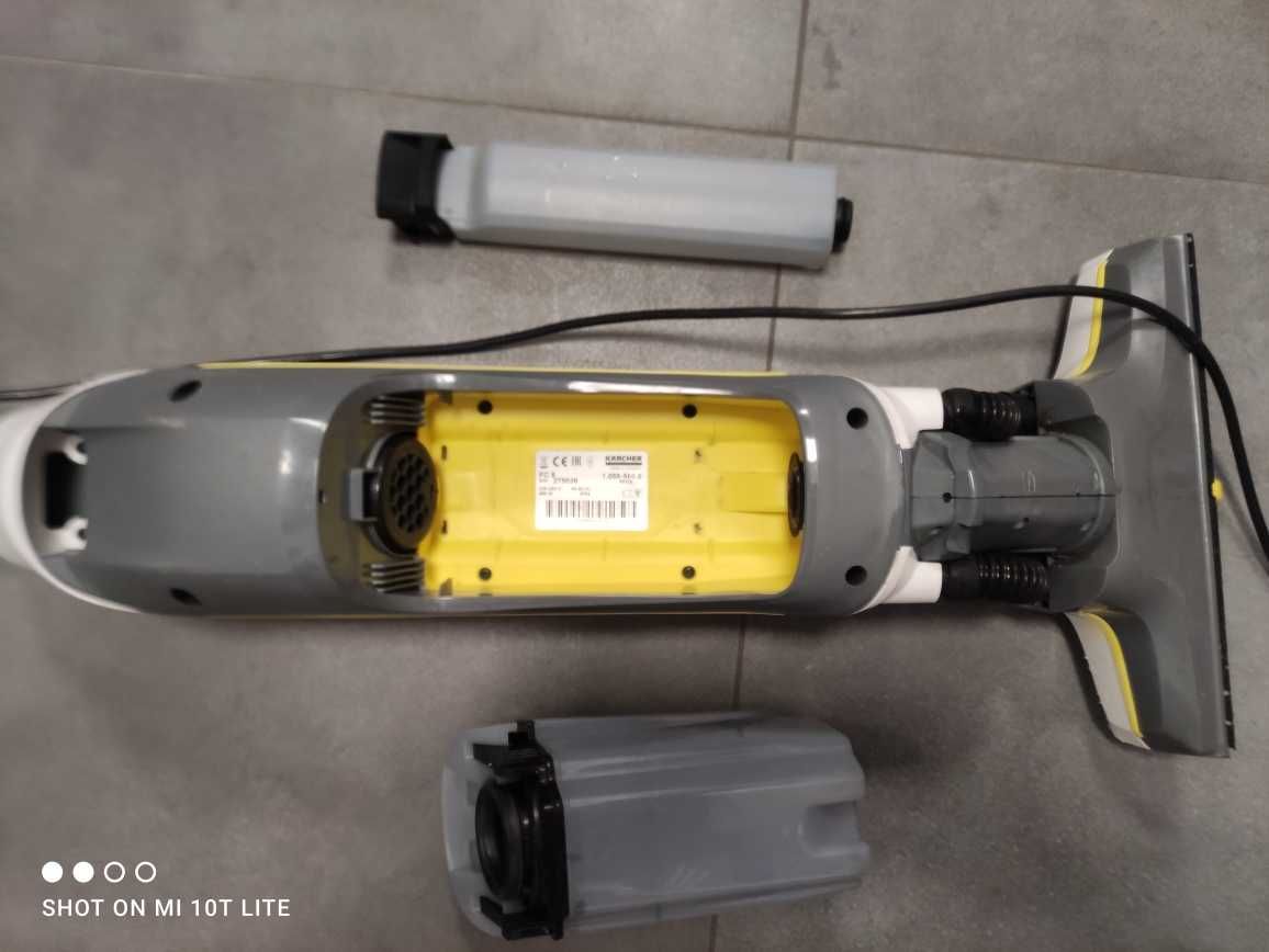 Mop elektryczny Karcher FC 5 Premium Home Line 1.055-560.0