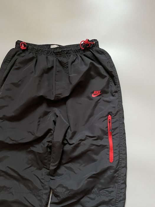 вінтажні широкі штани від Nike Air Max 95