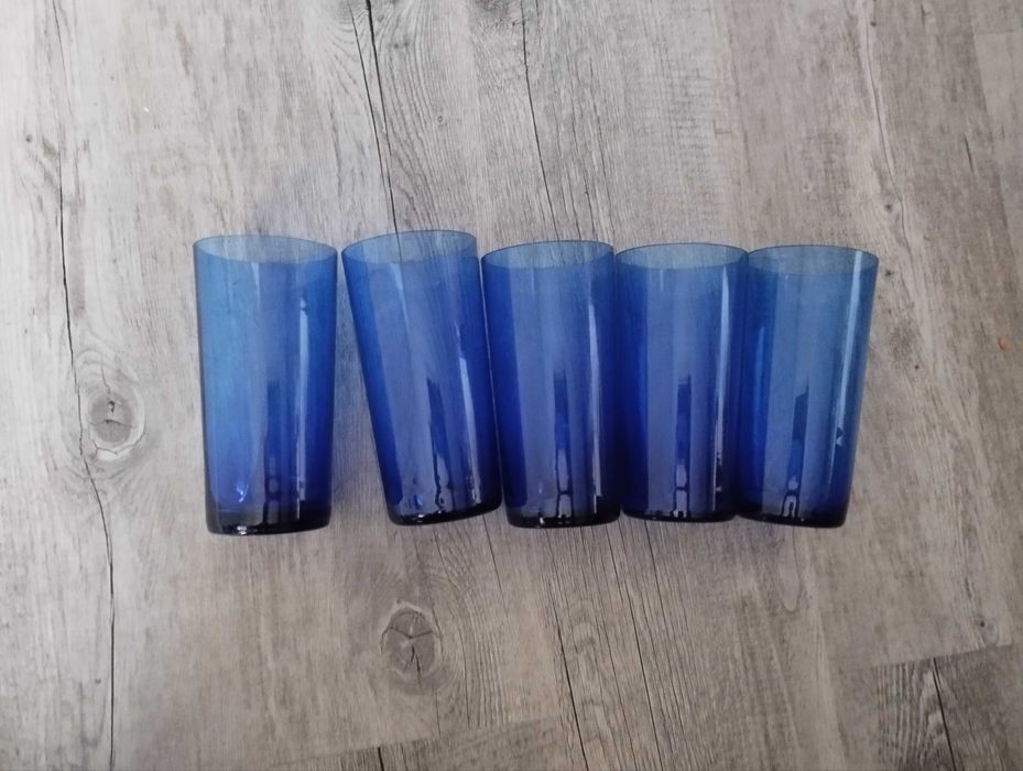 Zestaw szklanek kobaltowych