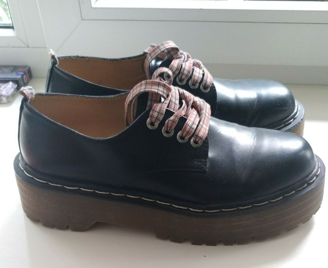 pull'n'bear, pullbear dr martens чоботи, черевики жіночі