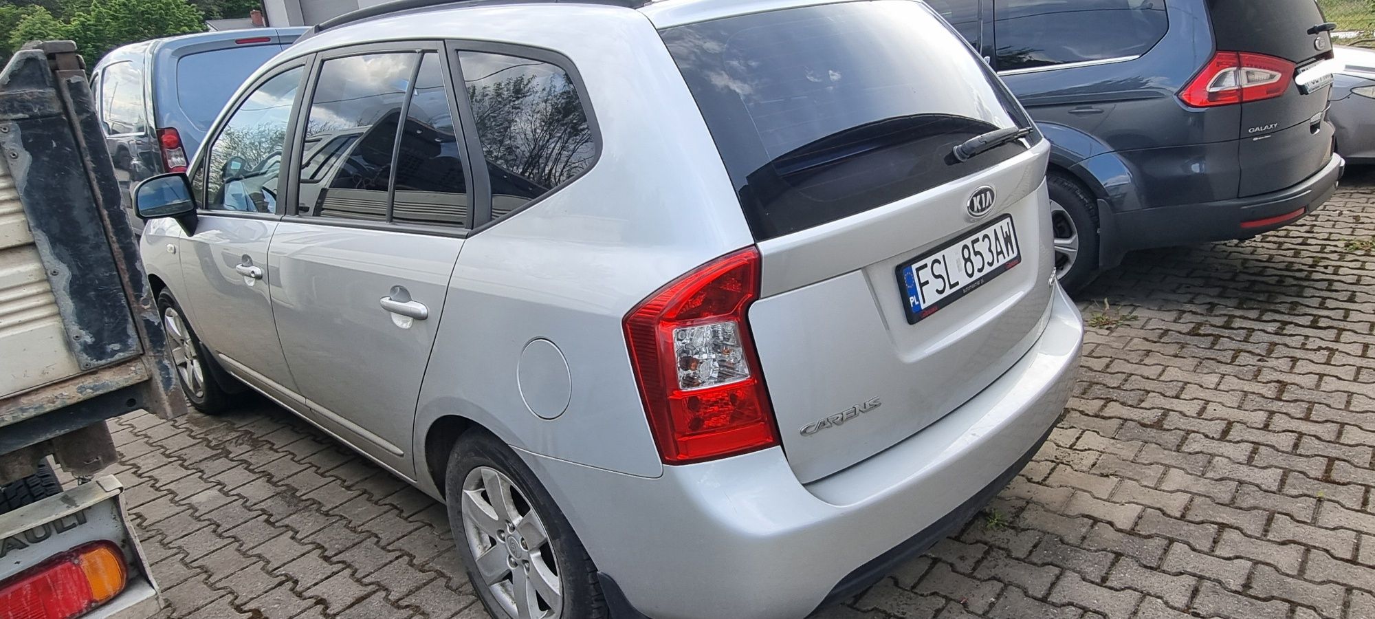 Kia carens 2,0d uszkodzony silnik