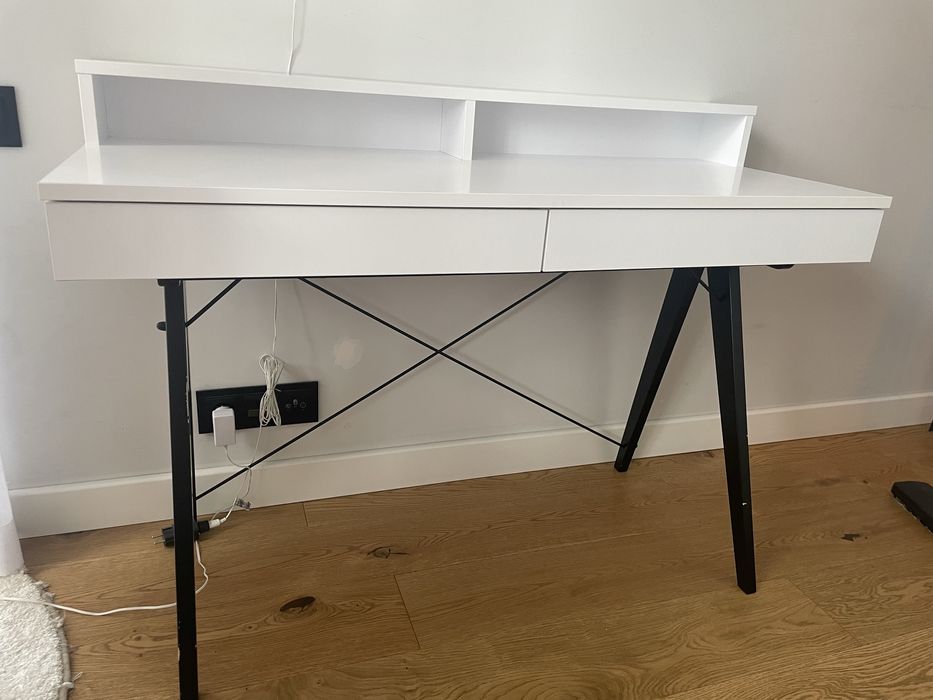 Zestaw dziecięcych mebli MINKO (biurko, kontenerek)