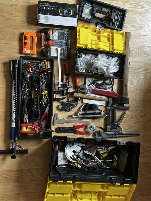 Zestaw narzędzi i kluczy (jest absolutnie wszystko!)