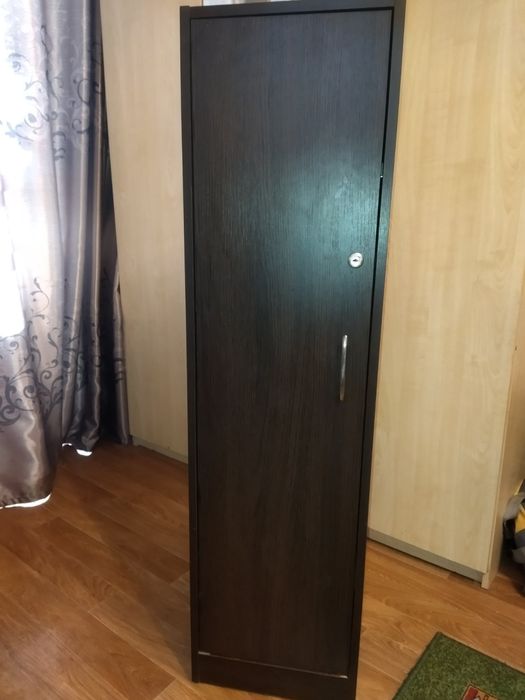 Продам шкафчик с замком