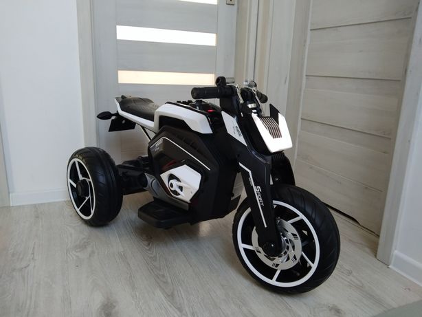 Motorek Motor na akumulator Future dla dzieci