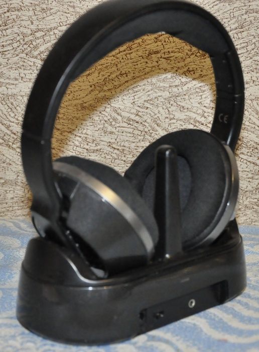 Беспроводные наушники Philips SHC8585