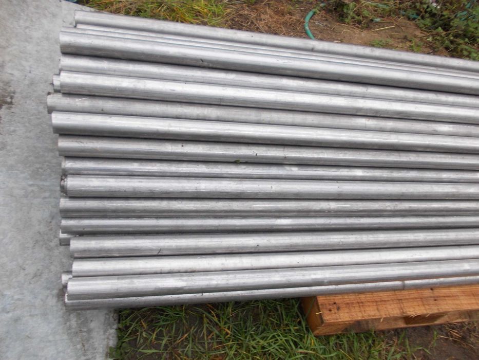 Słupki ogrodzeniowe ocynkowane fi 50 2 metry