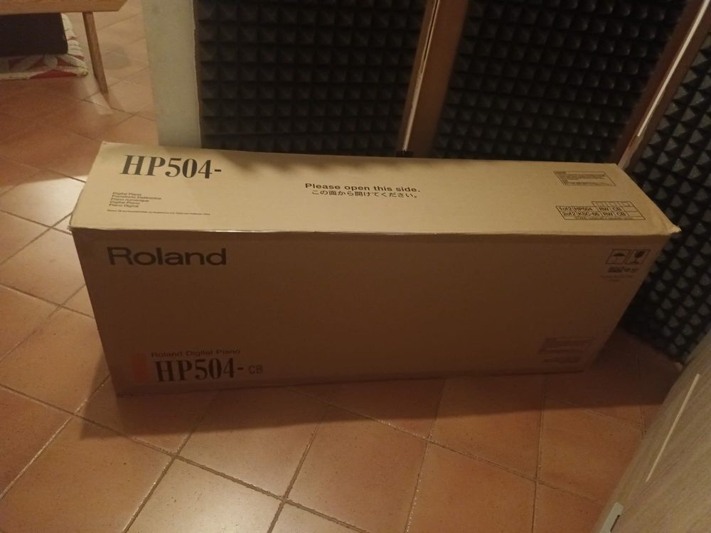 Piano Roland hp504
