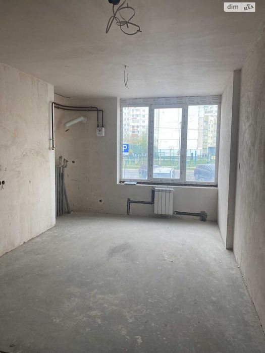 Продається простора квартира площею 72 м² на 1 поверсі