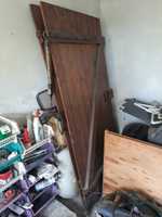 drzwi drewniane mocne okucia zamek vintage