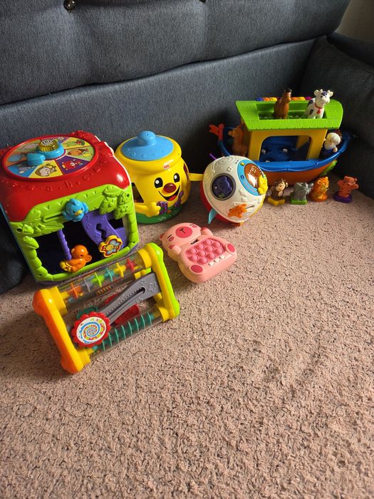 Kostka Aktywności Interaktywna Hula kula garnuszek na klocuszek misio