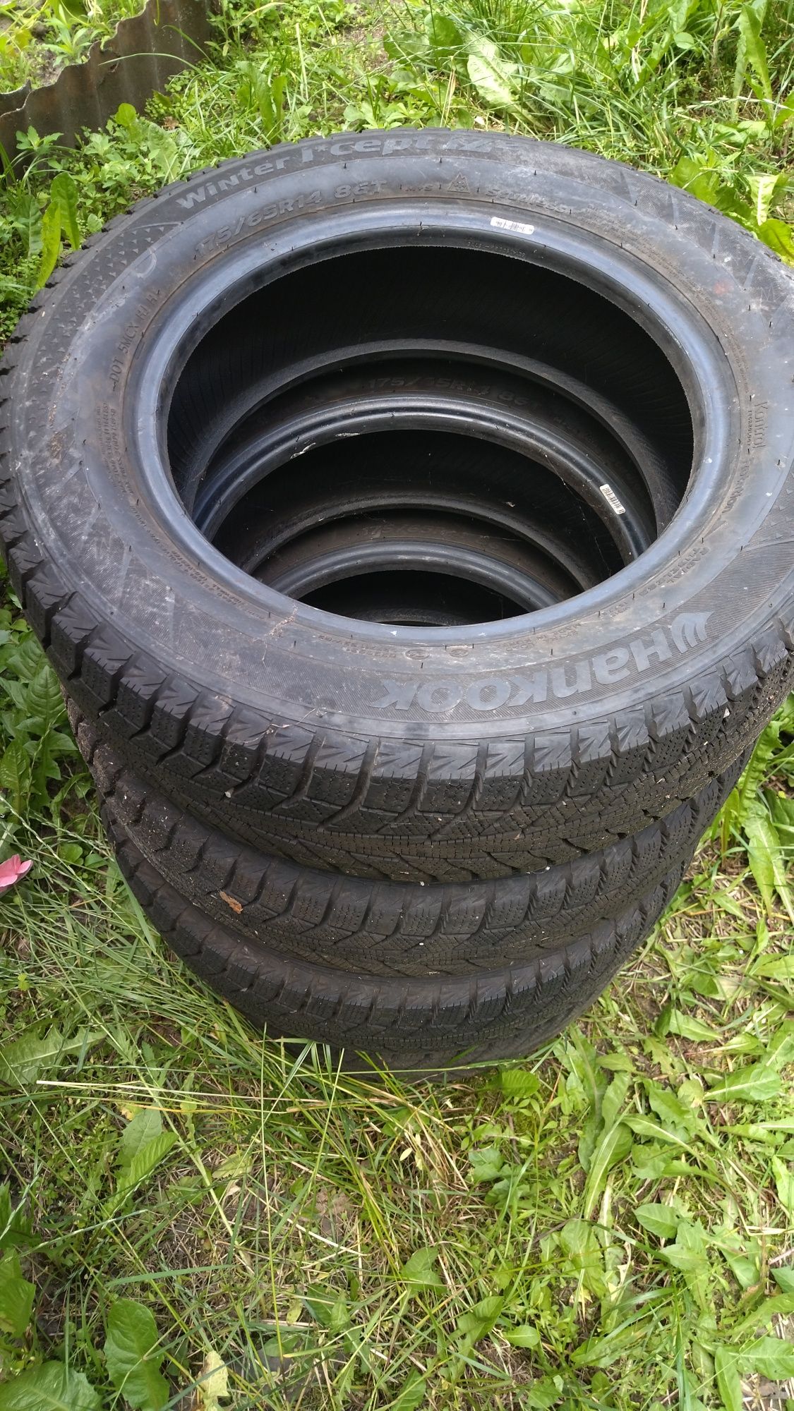 Продам шины Hankook зима б/у