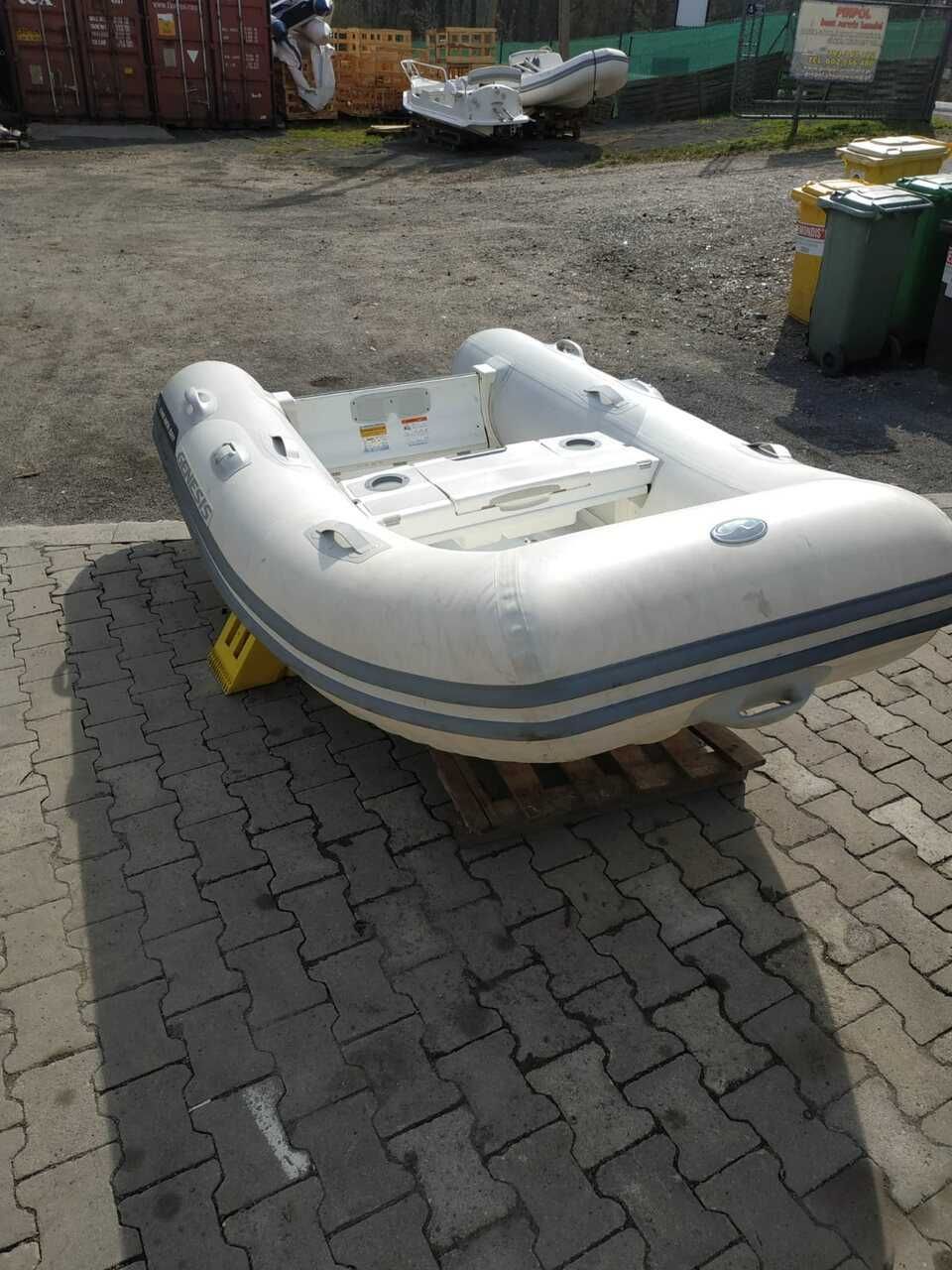 Ponton RIB  Walker bay genesis 270