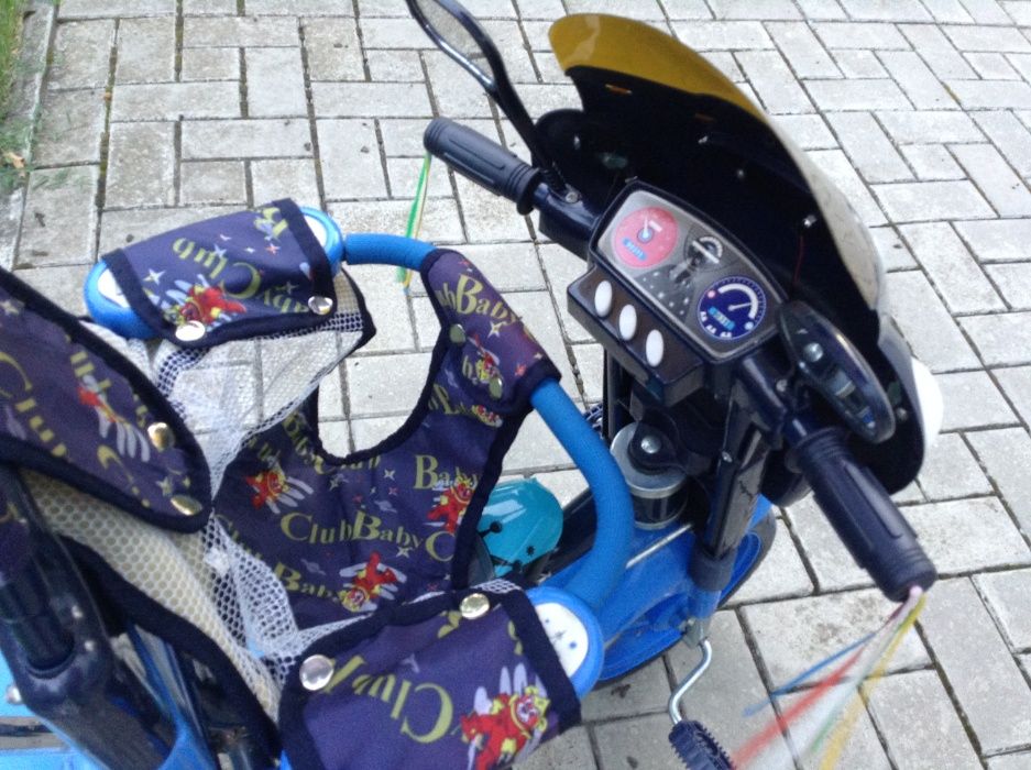 Детский трехколесный велосипед для самых маленьких