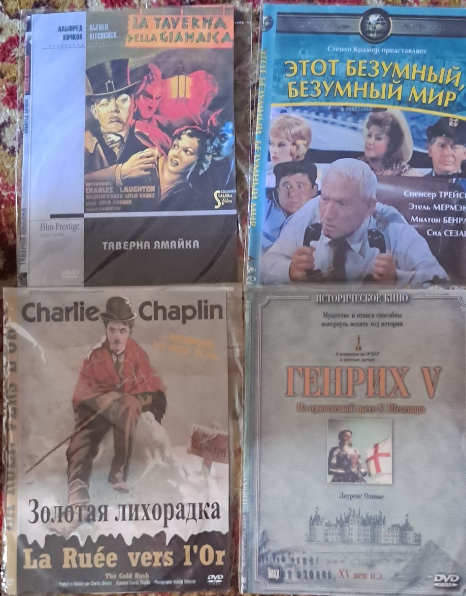 Записи фільмів на компакт дисках( копії)