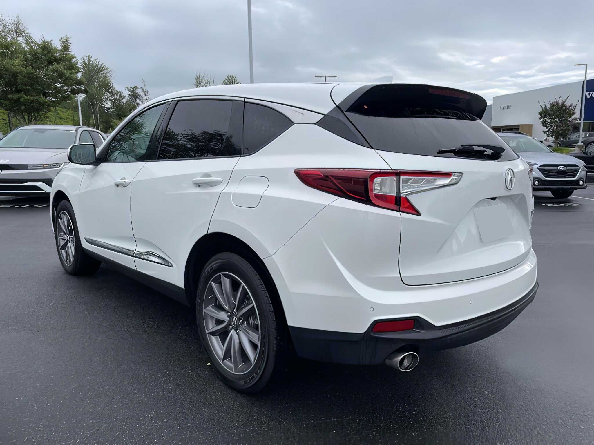 2020    Acura RDX