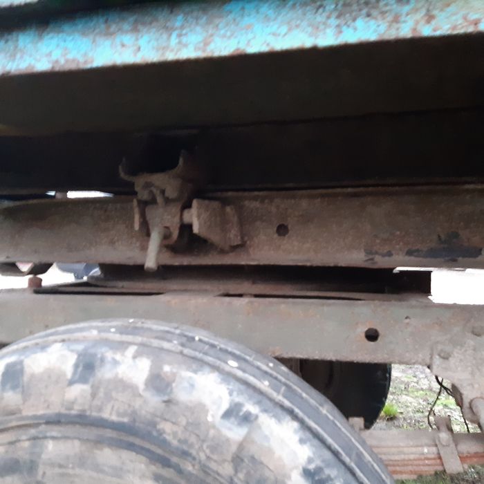 Продам тракторний причіп 2ПТС4