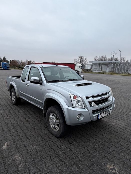 Isuzu D-Max ISUZU D-MAX 2010 rok. 3.0 Diesel 163 KM Automat