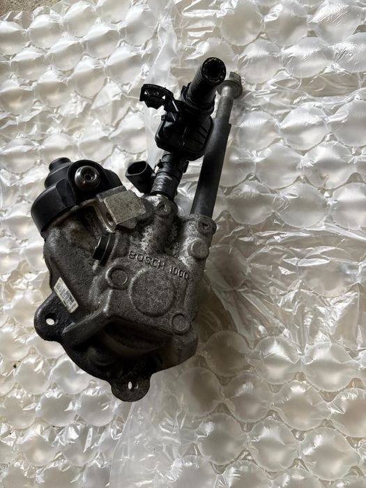 Listwa wtryskowa wtryski pompa wtryskowa Volkswagen Passat B6 2,0TDI