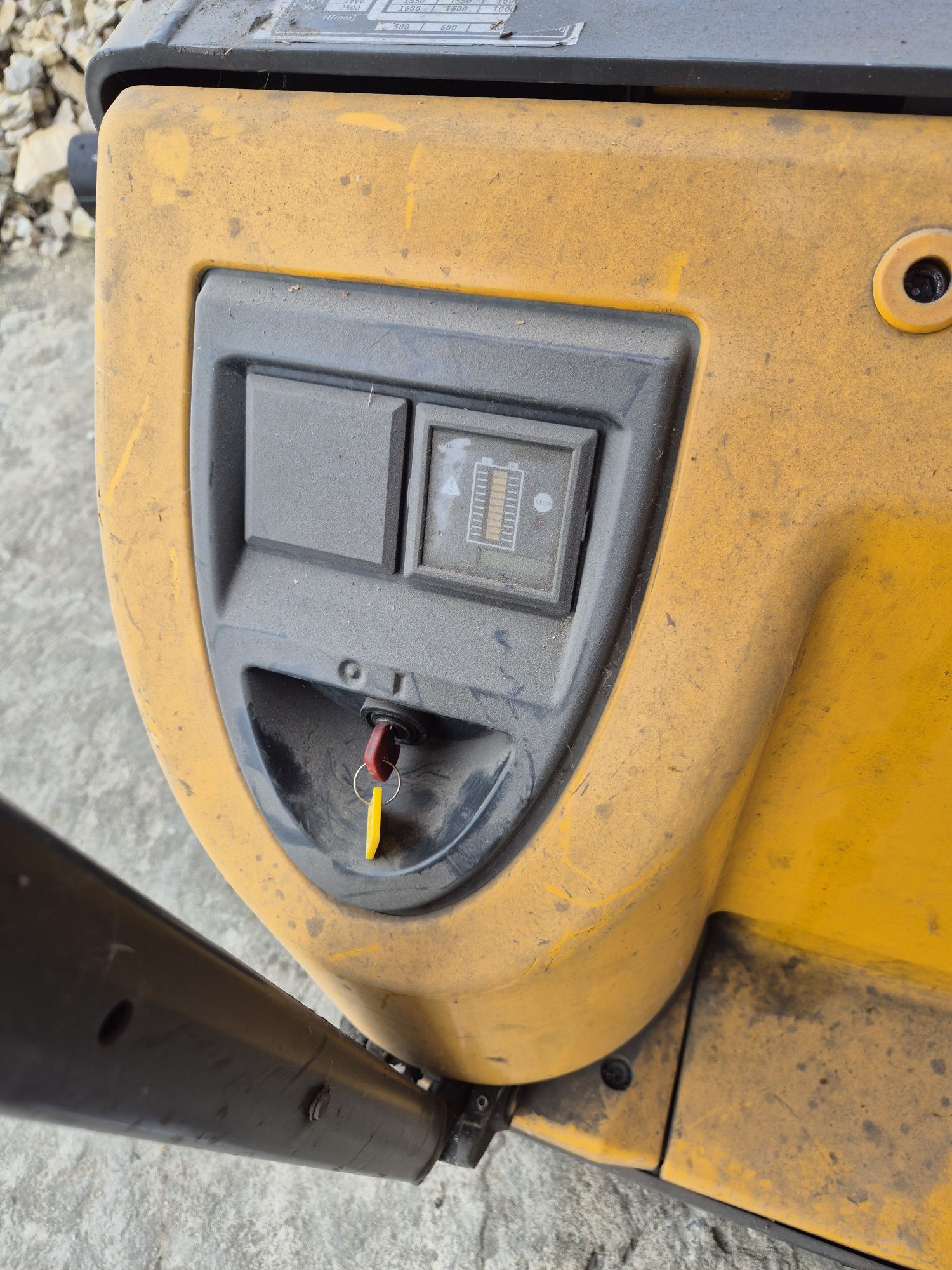 Wózek Paletowy Paleciak Elektryczny JUNGHEINRICH H10
