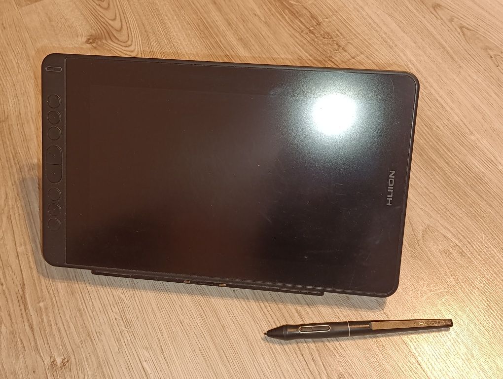 Tablet graficzny huion kamvas 12 używany w dobrym stanie