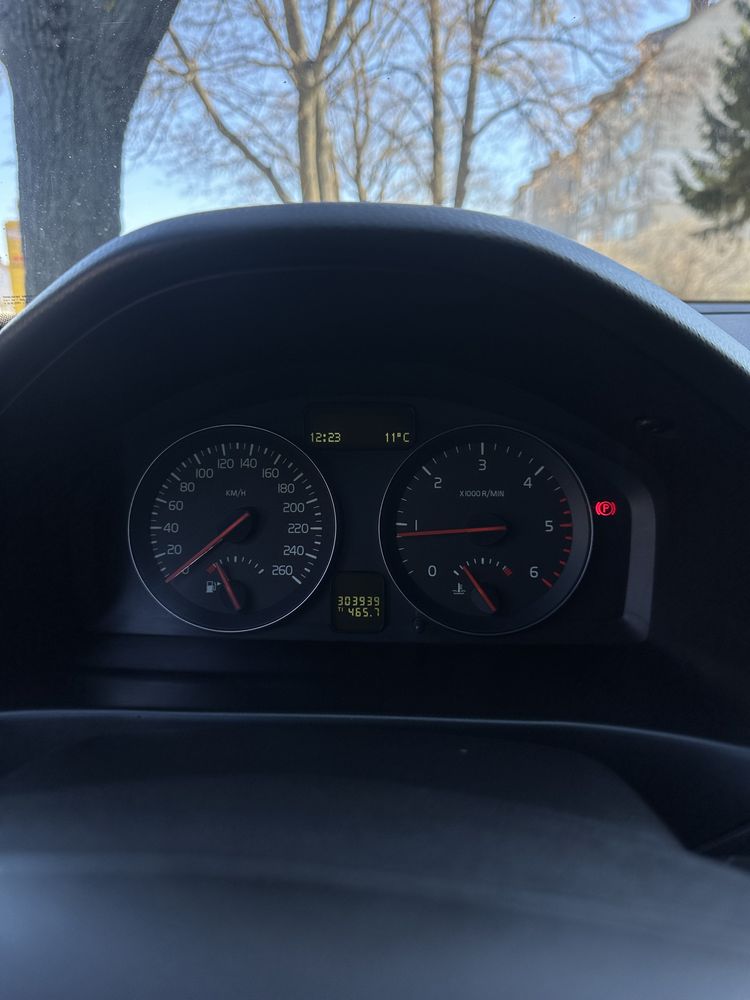 Продам Volvo V50 2012 1.6d D2