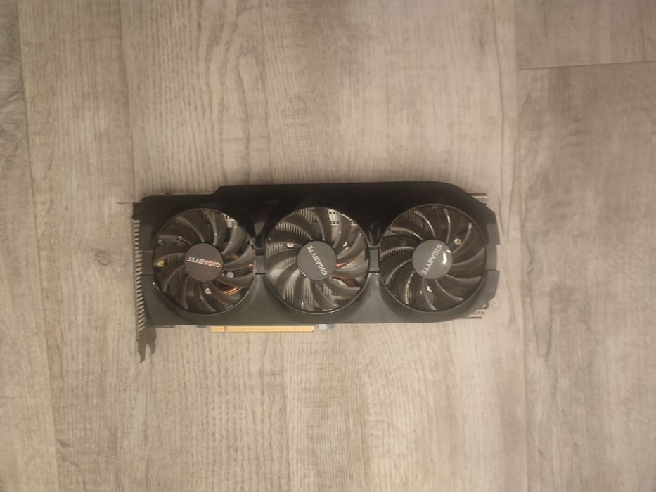 AMD Radeon R9 280X 3GB
