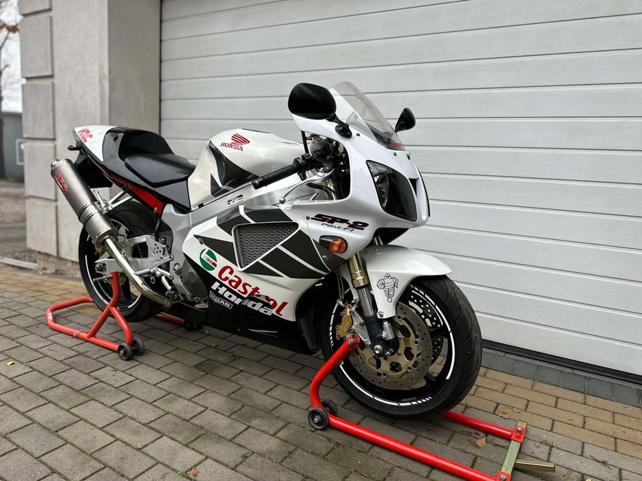 Honda VTR Sp1 Sp2 6.900km przebieg