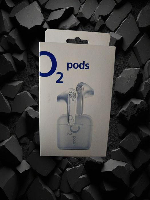 Навушники в кейсі