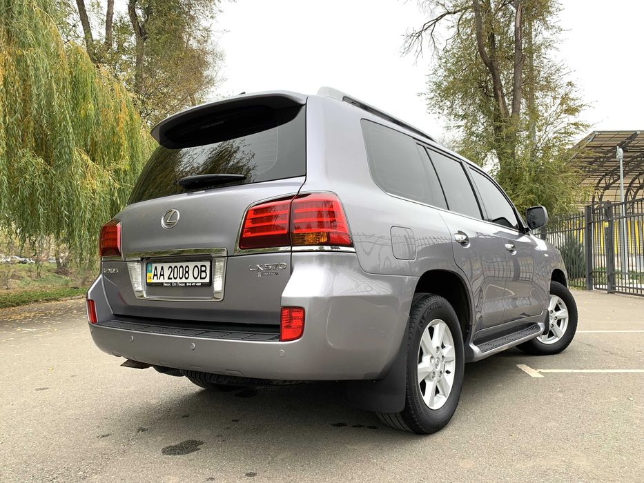 Lexus LX 570 один владелец! Вся по Тойоте!