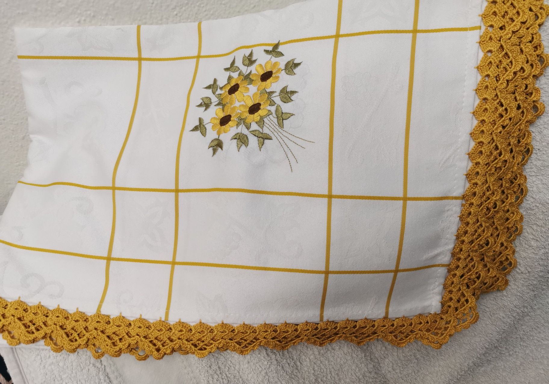 Toalha jantar NOVA com crochet