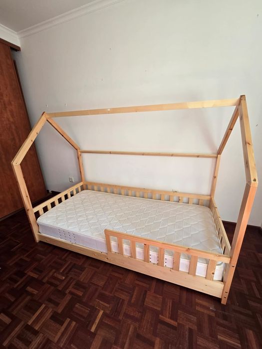 Cama MONTESSORI natural