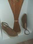 Sapatos em cunha