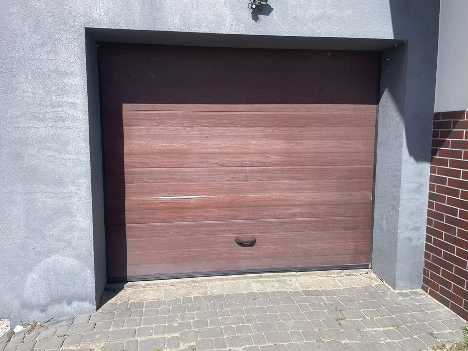 Sprzedam Bramę segmetowa z napedem elektrycznym