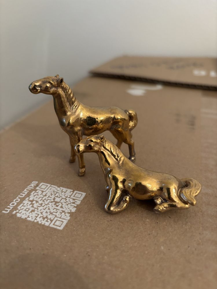 Mini estatuetas cavalo porcelana