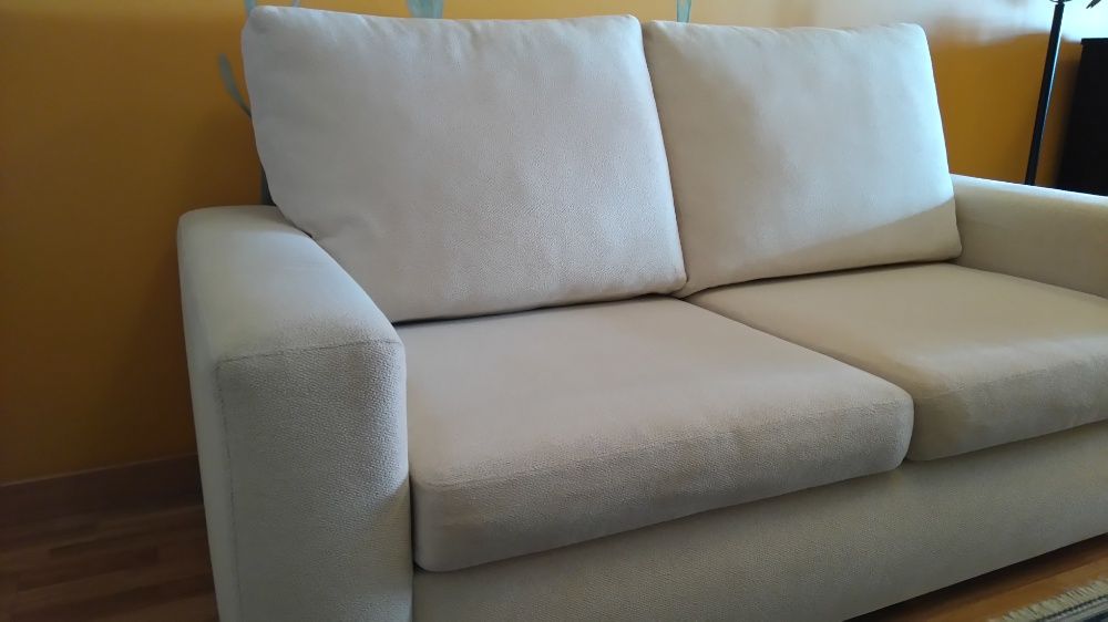 Sofa beje em Cortizane ( 3 Lugares )..