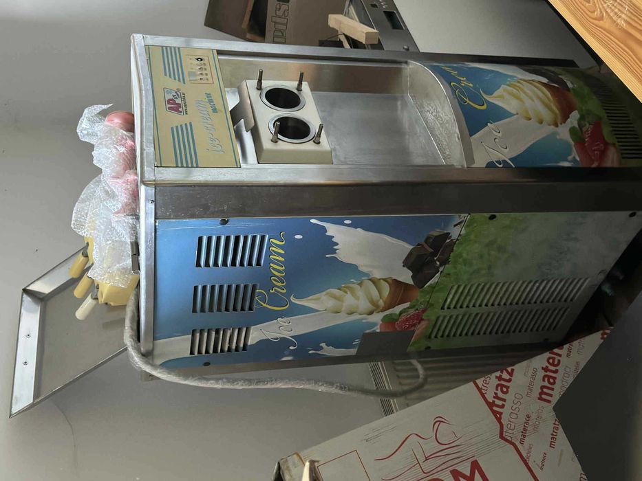 Maszyna, Automat do lodów włoskich AP ICE-CREAM 3218