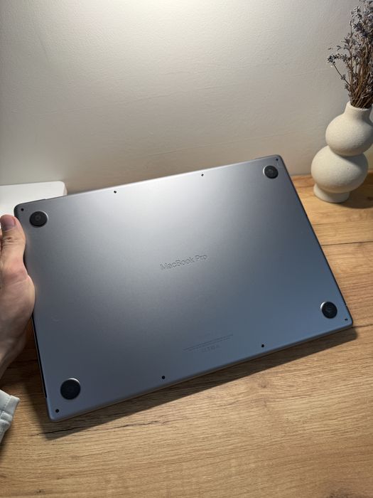 MacBook Pro 16 2021 32GB 1TB SSD 91%
