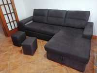 Sofa com chaise long e 2 bancos puff
