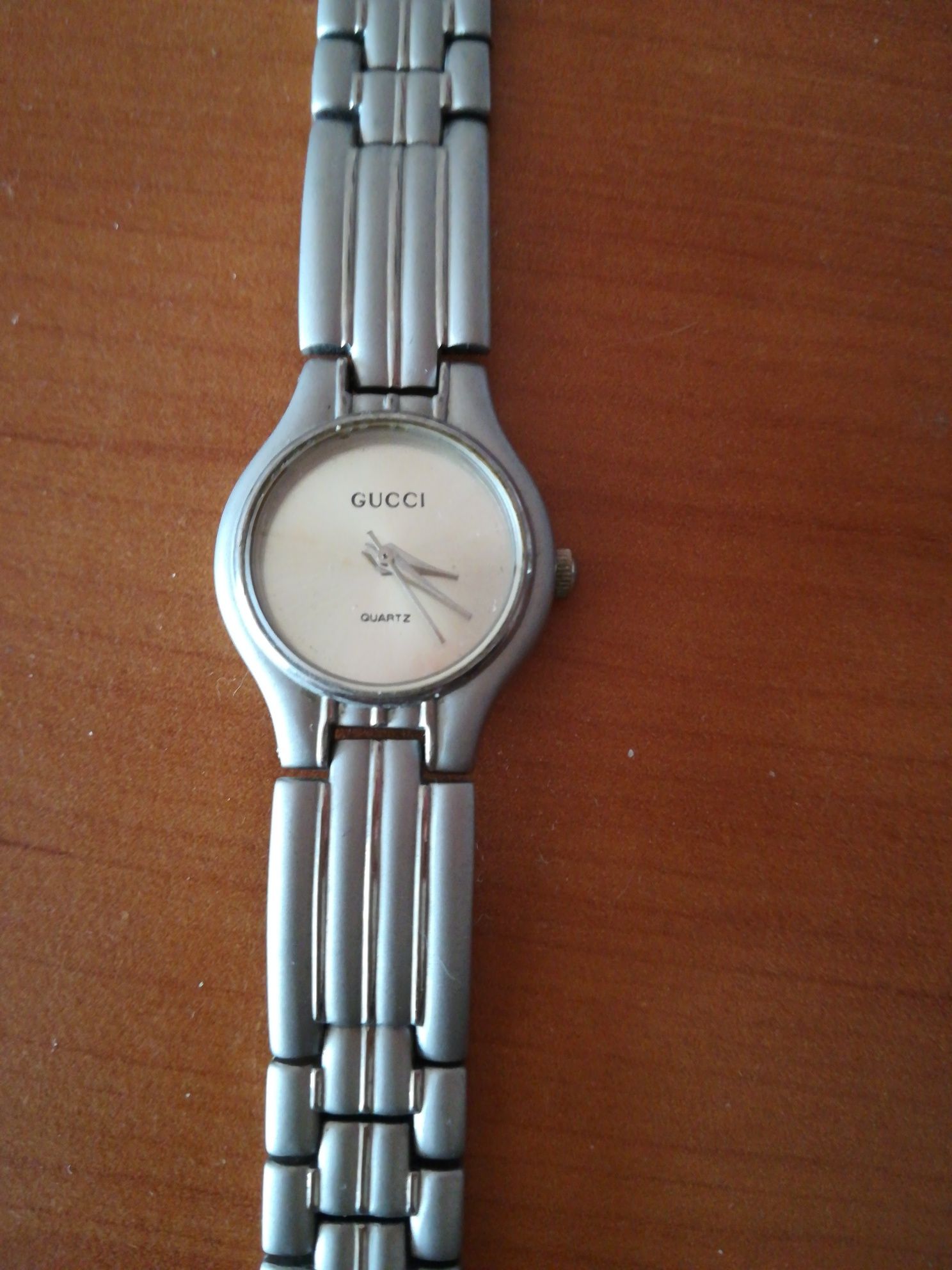 Zegarek damski Gucci 19,5 cm długość całkowita