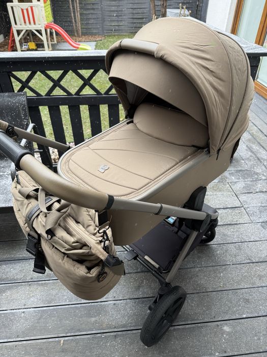 Wózek 2w1 Venicci x Sokołowska