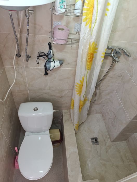 Жд .вогзал , Привоз , свет не отключают,от собственника Двухкомнатная