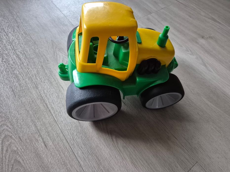 Traktor zabawka dla dzieci